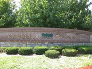 Camden Woods entry Monument leawood KS