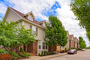 Street view of the front of Arbor Creek Village Olathe KS