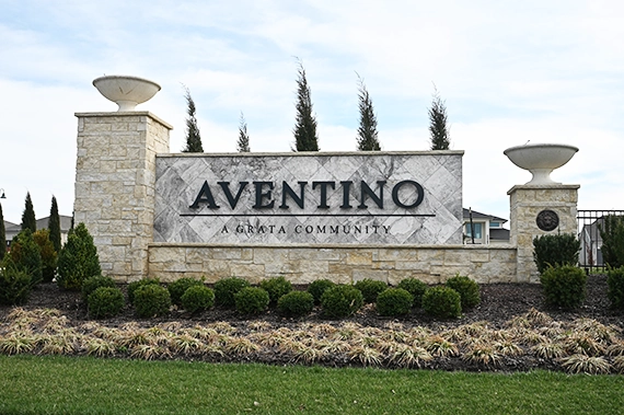 Aventino entry monument photo by Ken Jansen Realtor